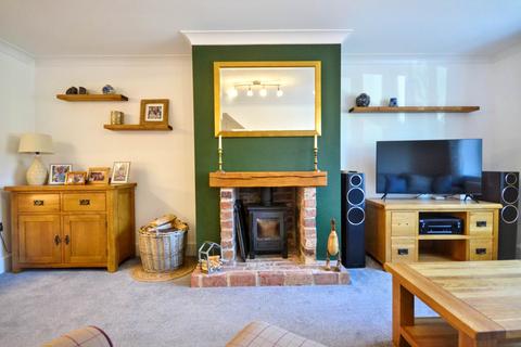 4 bedroom end of terrace house for sale, The Close, Eckington, Worcestershire