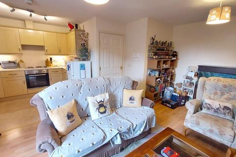 2 bedroom flat to rent, The Pollards, Bourne, PE10