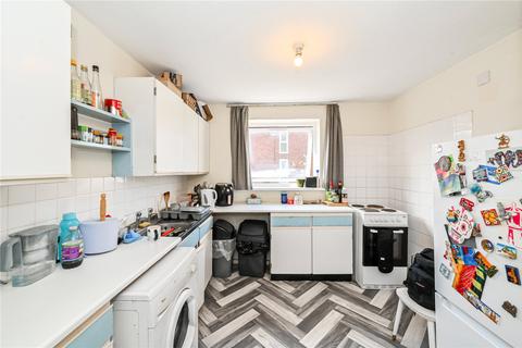 2 bedroom maisonette for sale, Regent Square, London E3