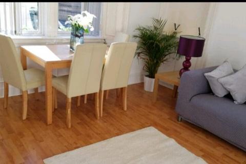 2 bedroom flat to rent, 252T Roseburn Place, Edinburgh, EH12 5NL