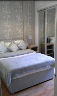 2 bedroom flat to rent, 252T Roseburn Place, Edinburgh, EH12 5NL