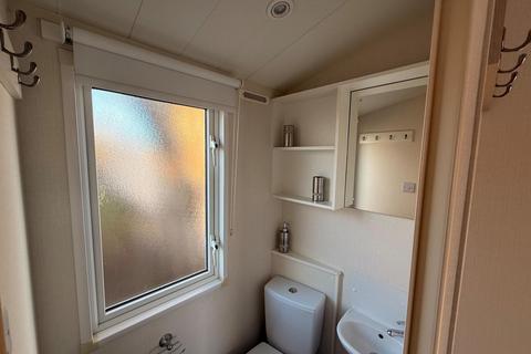 3 bedroom static caravan for sale, Walton Avenue, Felixstowe IP11