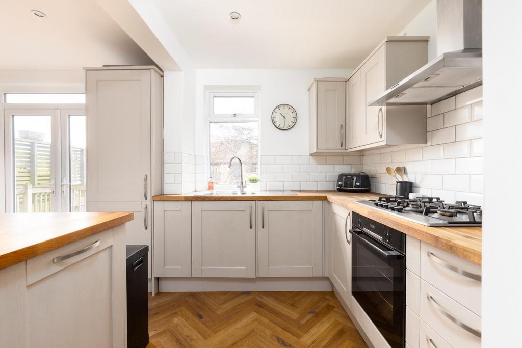 21 Westleigh Park, BS14 9 TJ-18.jpg