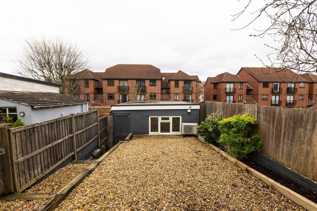 21 Westleigh Park, BS14 9 TJ-29.jpg