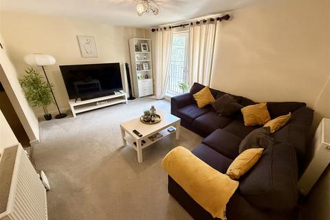 2 bedroom apartment to rent, Harrington Croft, West Bromwich