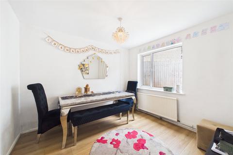 3 bedroom semi-detached house for sale, Norcot Road, Tilehurst, Reading, Berkshire, RG30