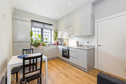 1 bedroom flat to rent, Oaklands Road, Cricklewood, London NW2