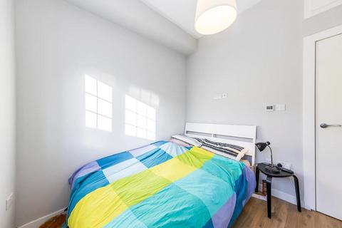 1 bedroom flat to rent, Oaklands Road, Cricklewood, London NW2