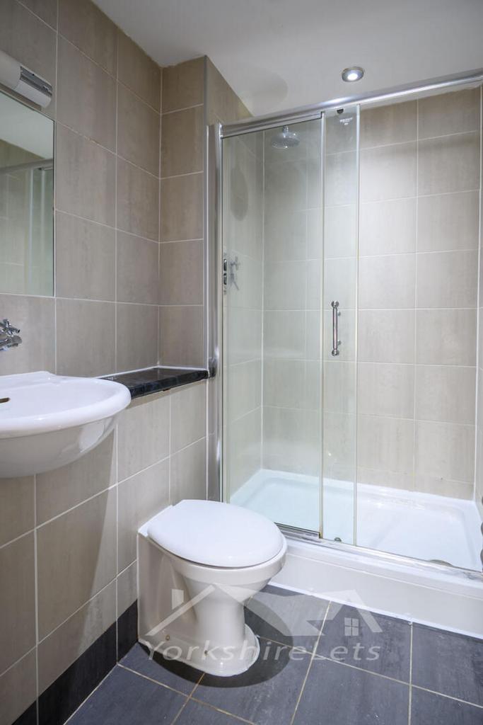 En Suite Bathroom