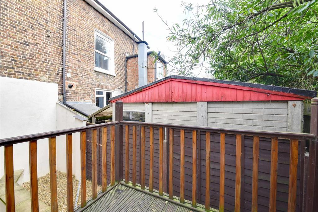 Archway Road Pic 2.jpg