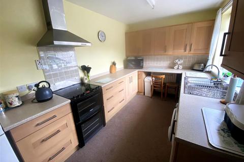 3 bedroom end of terrace house for sale, Dene View, Holywell