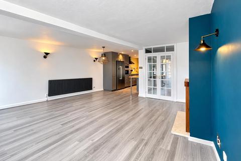 undefined, Eaton Road, South Sutton SM2