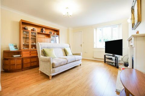 3 bedroom detached house for sale, Glasshouse Lane, New Whittington, Chesterfield, S43