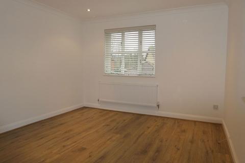 undefined, Brinkburn Grove, Banbury, OX16 3WX