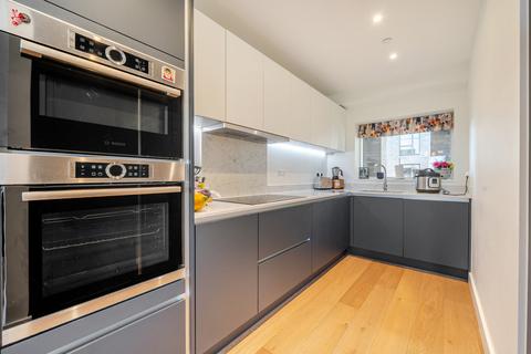 3 bedroom duplex for sale, West Parkside, Greenwich Peninsula