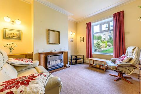 2 bedroom terraced house for sale, Hill Crest Avenue, Sowerby Bridge, West Yorkshire, HX6