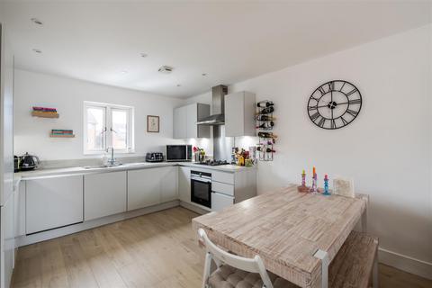 undefined, Brocklehurst Way, Horley