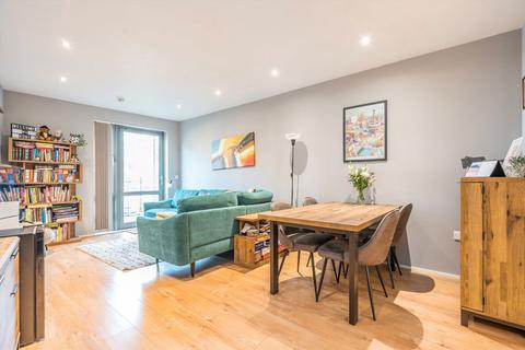 2 bedroom flat for sale, Clapham Road, London SW9