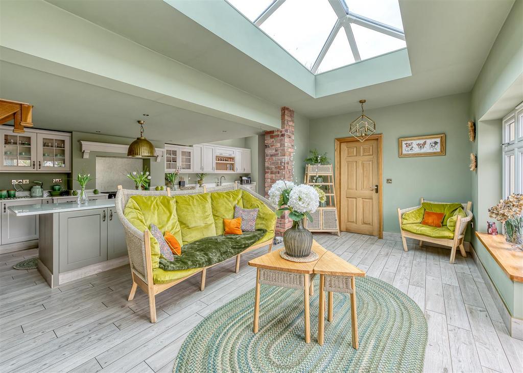 4 Mayfield Road-kitchen4.jpg