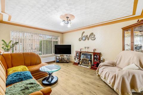 3 bedroom detached house for sale, Chiltern Drive, Spalding