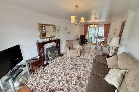3 bedroom detached house for sale, Fairhaven Avenue, Fleetwood FY7