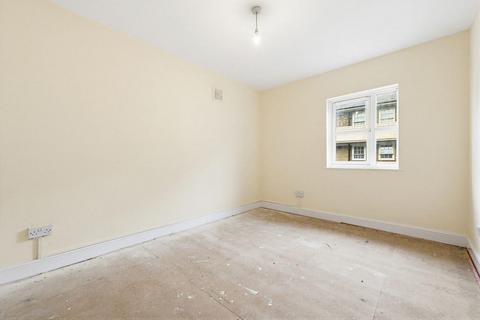 2 bedroom flat for sale, Doric Way, Euston, NW1