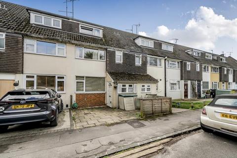 Upton Close,  Henley-On-Thames,  RG9
