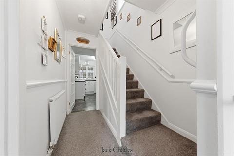 4 bedroom semi-detached house for sale, Croft Close, Tonbridge