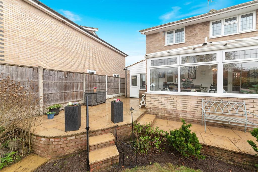 27 Croft Close-41.jpg
