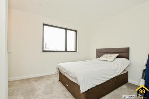 1 bedroom flat for sale, Alvyn Court, Wembley, London, HA0