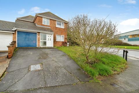 4 bedroom detached house for sale, Fisher Road, Diss