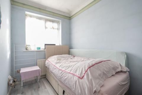 3 bedroom semi-detached house for sale, Cambridge Avenue, West Wittering, PO20