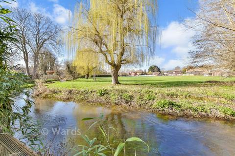 undefined, Russell Garth Cottages, Eynsford DA4