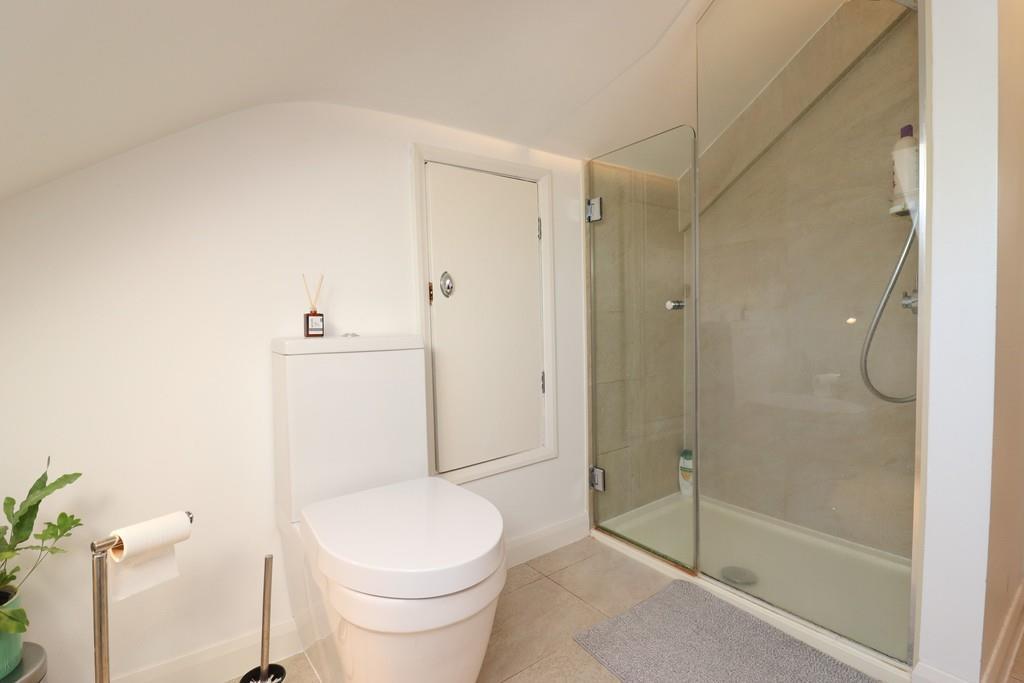 Shower Room 2.jpg