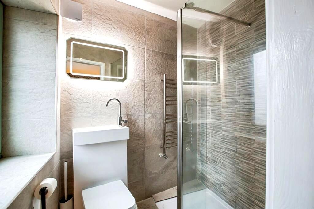 Master En-suite