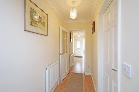 3 bedroom bungalow for sale, South Parade, PE21