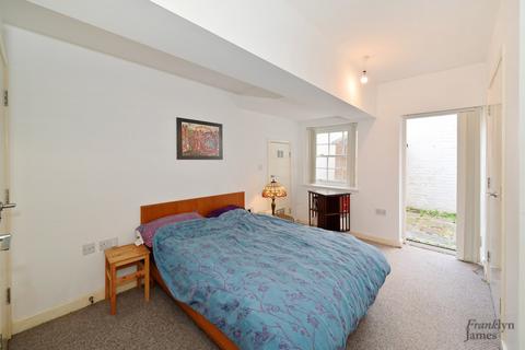 2 bedroom apartment for sale, at Gloster Ridley Court, 12 St Annes Row, London E14