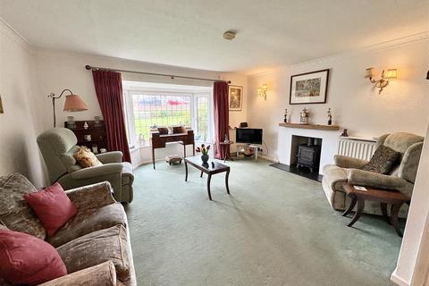 2 bedroom detached bungalow for sale, Willingdon Park Drive, Eastbourne