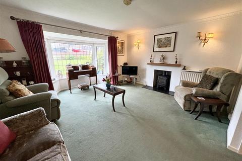 2 bedroom detached bungalow for sale, Willingdon Park Drive, Eastbourne