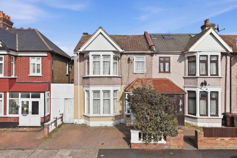 3 bedroom property for sale, Hulse Avenue, Barking, IG11