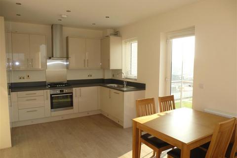 2 bedroom apartment to rent, Grebe way, Maidenhead