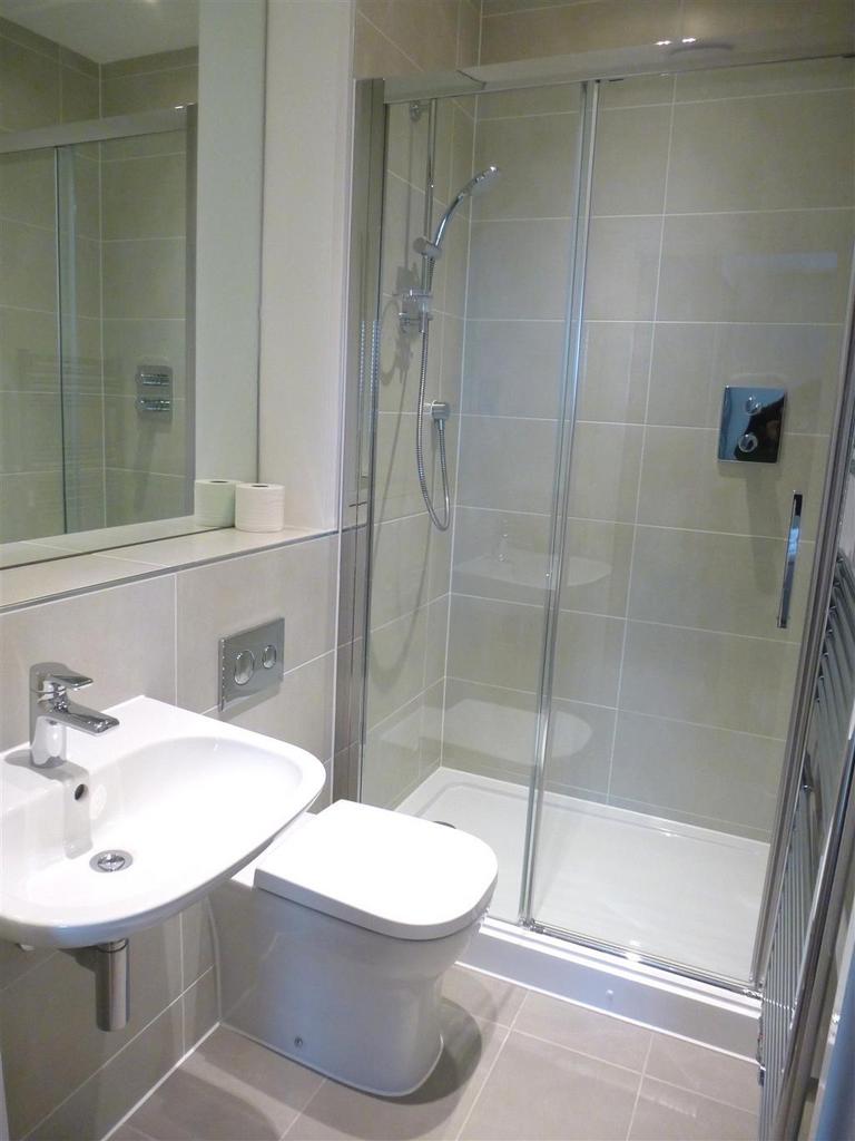 En-suite Bathroom
