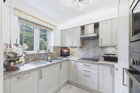 1 bedroom flat for sale, Stanley Road, St. Marychurch, Torquay
