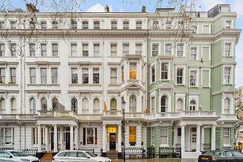 1 bedroom flat for sale, Cornwall Gardens, South Kensington, London, SW7