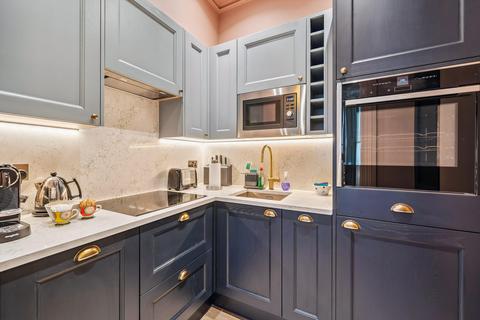1 bedroom flat for sale, Cornwall Gardens, South Kensington, London, SW7