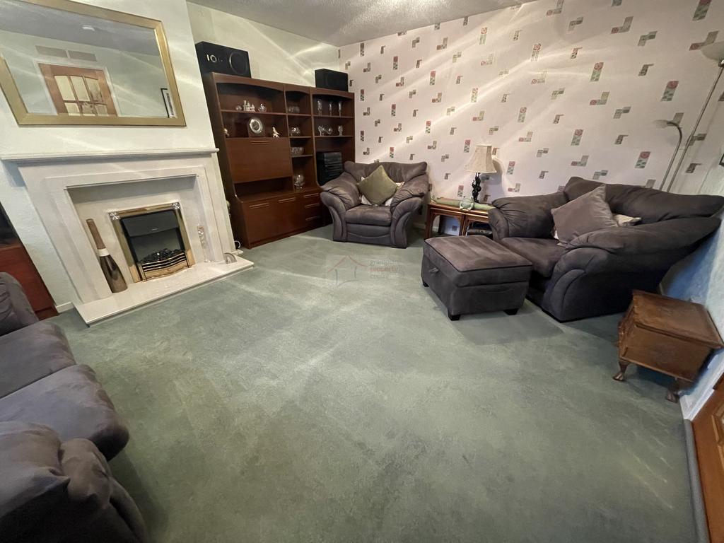 Lounge a.JPG