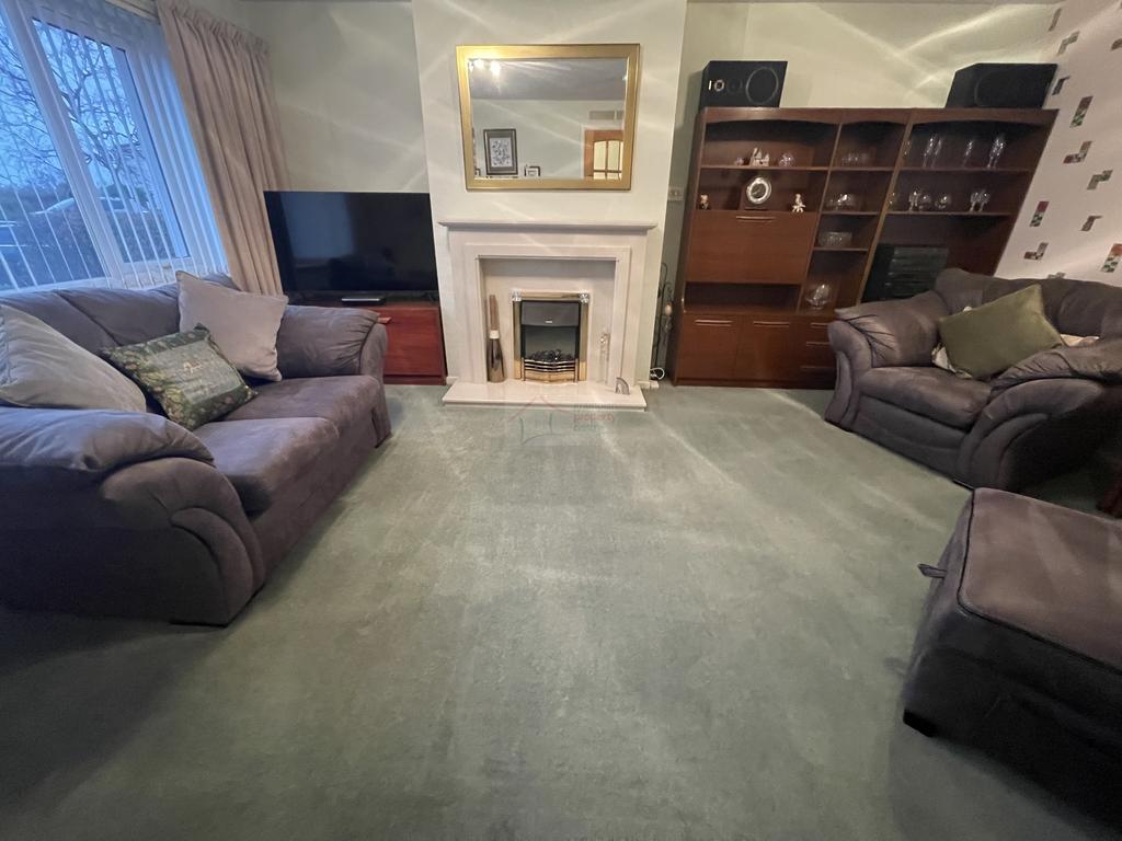 Lounge c.JPG