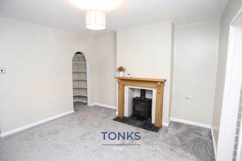 2 bedroom terraced house for sale, Dudley Road, Halesowen B63