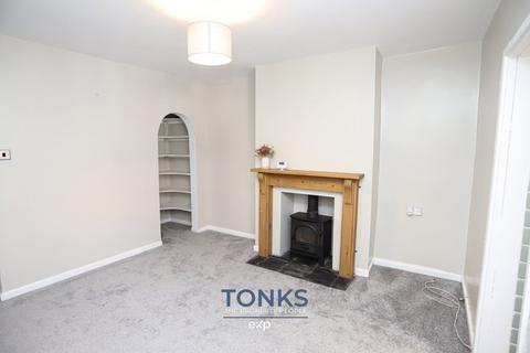 2 bedroom terraced house for sale, Dudley Road, Halesowen B63