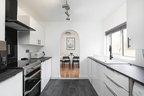 3 bedroom terraced house for sale, Austen Paths, Stevenage, SG2